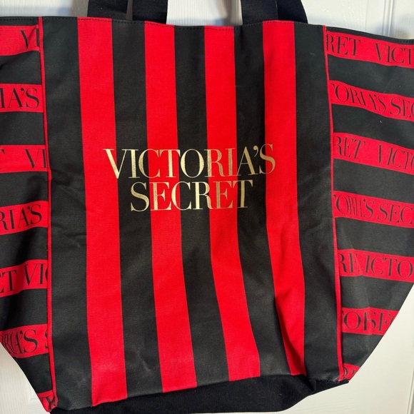 Pre-owned Victoria Secret Weekender Tote Bag XL Red & Black Striped. Large bag - Picture 2 of 16